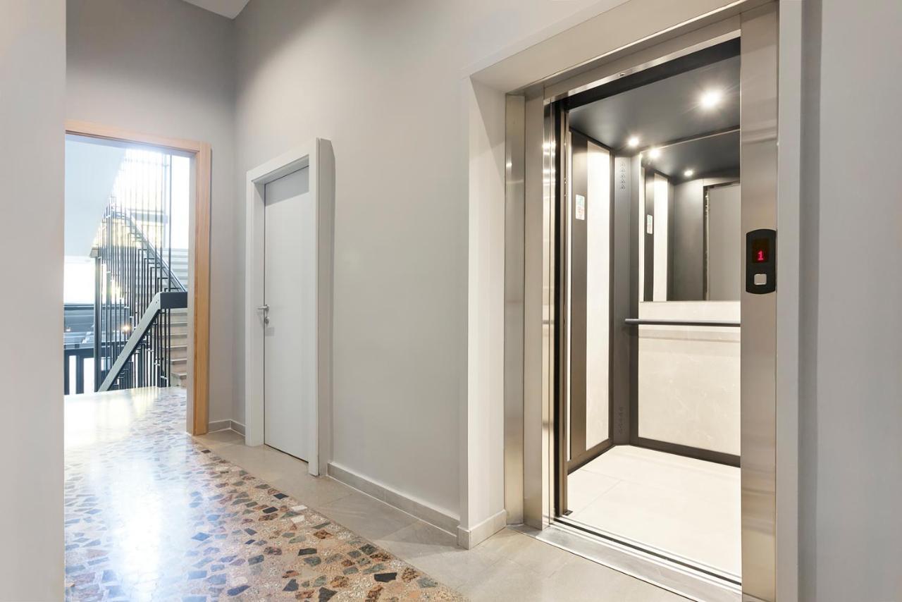 Kombinat Rooms City Center نوفي ساد المظهر الخارجي الصورة